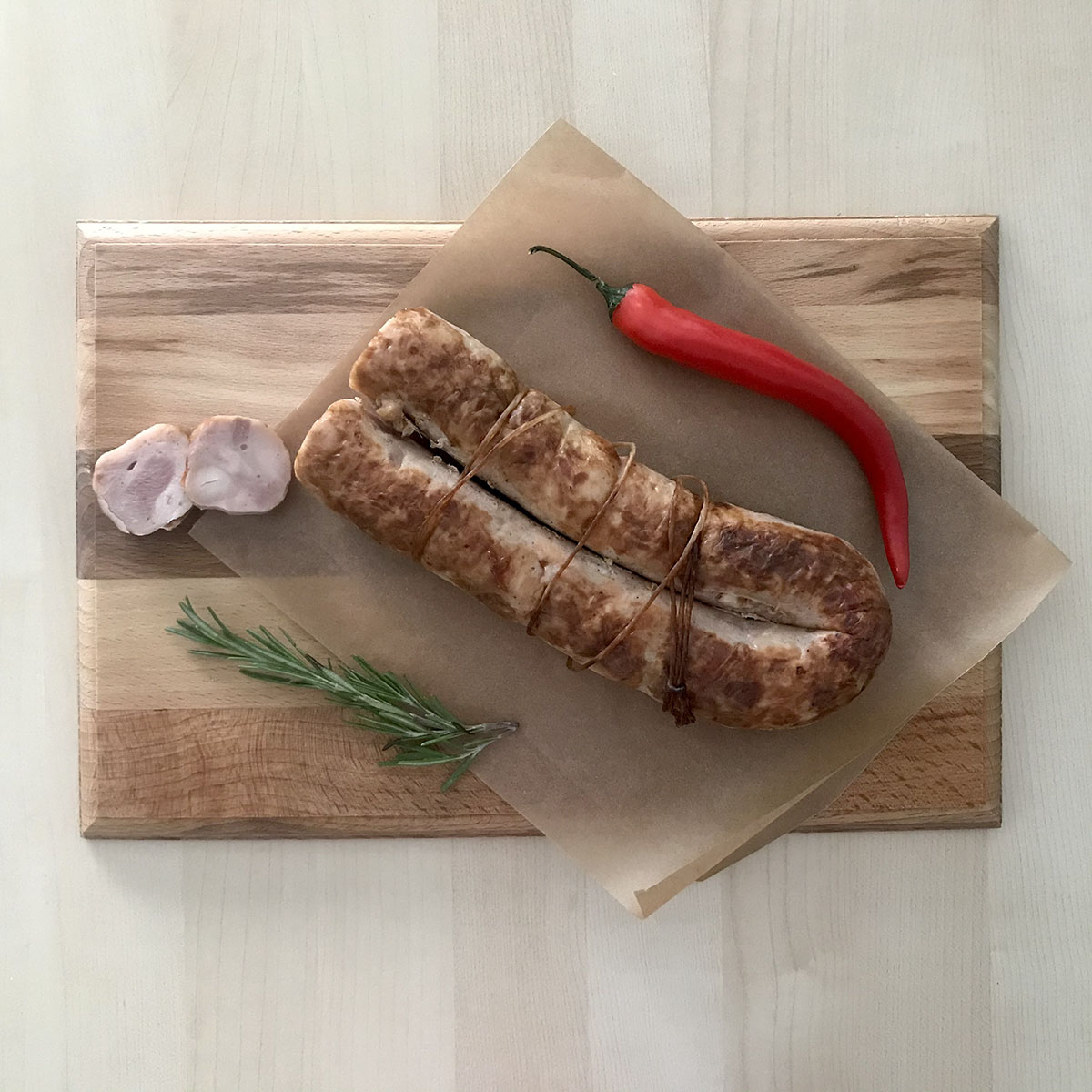 Колбаса куриная «Жареная» 500 г 1 Kolbasa kurinaya zapechennaya